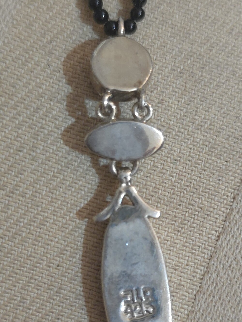 CAMENEA STERLING SILVER ONYX AND CORAL NECKLACE 18 IN - Picture 3 of 8